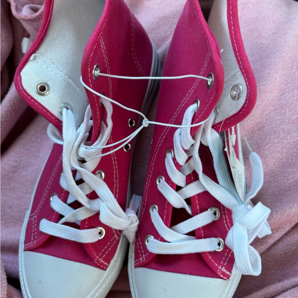 Pink Canvas High-Top Sneakers size 7 Brsnd new with tags bonus new candle w top